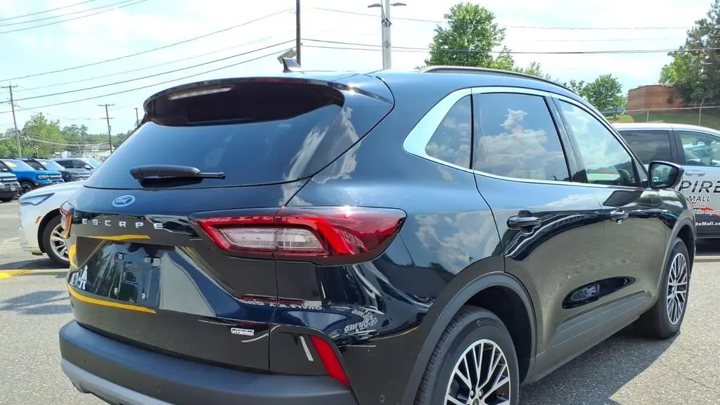 2023 Ford Escape Plug-In Hybrid Base