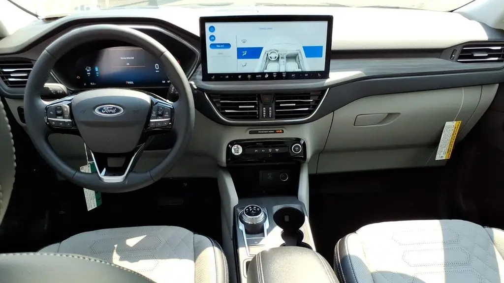 2023 Ford Escape Plug-In Hybrid Base