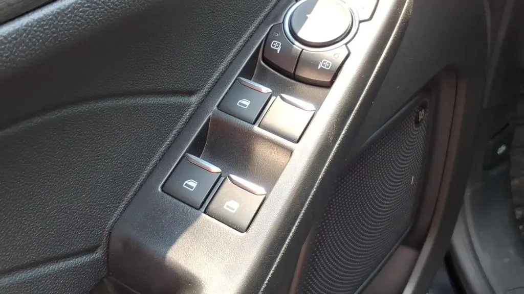 2023 Ford Escape Plug-In Hybrid Base