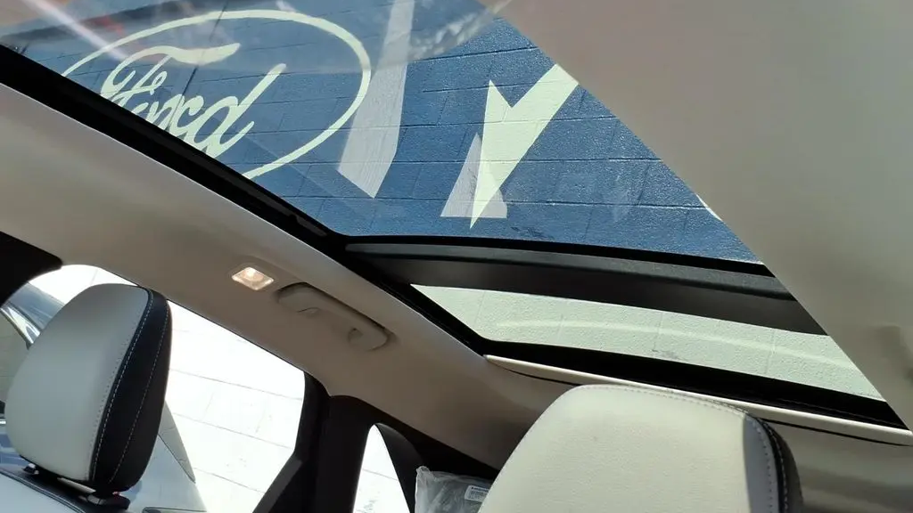 2023 Ford Escape Plug-In Hybrid Base