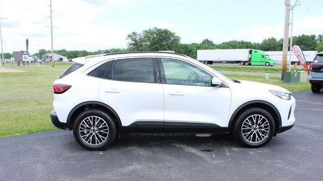 2024 Ford Escape Plug-In Hybrid PHEV