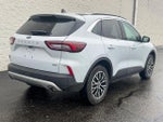 2025 Escape Plug-In Hybrid Thumbnail 5