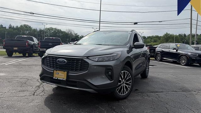 Preowned 2025 Ford Escape Plug-In Hybrid PHEV for Sale