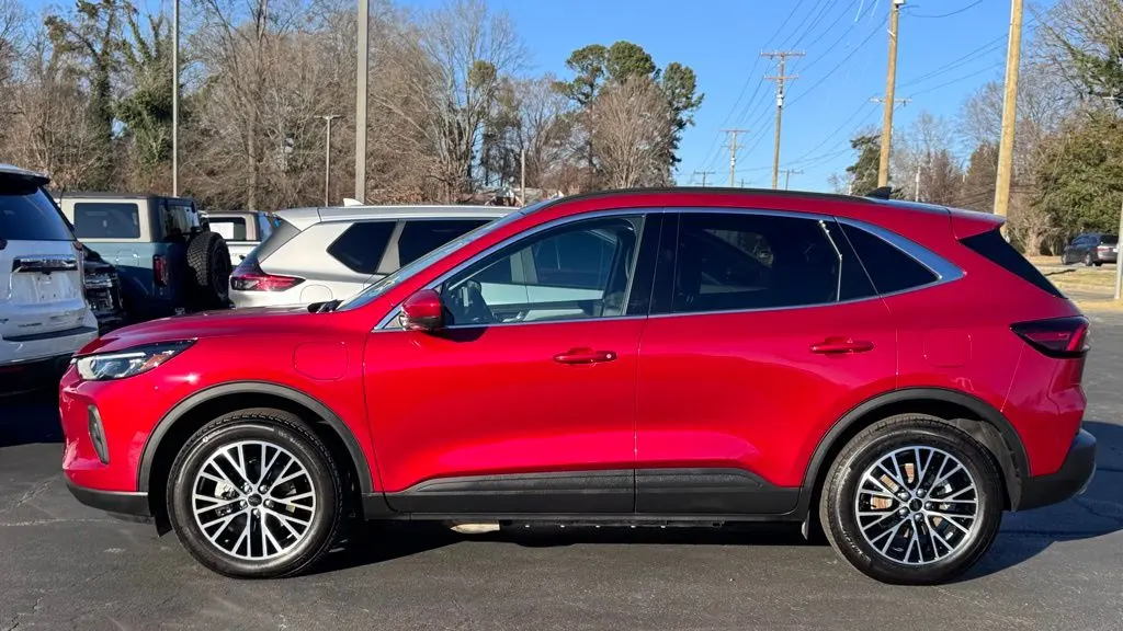 2025 Ford Escape Plug-In Hybrid PHEV