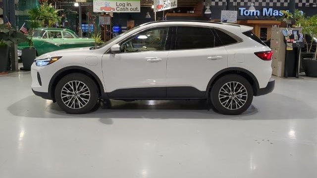 2025 Ford Escape Plug-In Hybrid PHEV