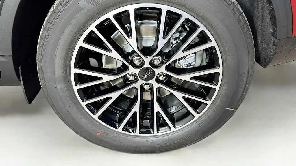 2025 Ford Escape Plug-In Hybrid PHEV