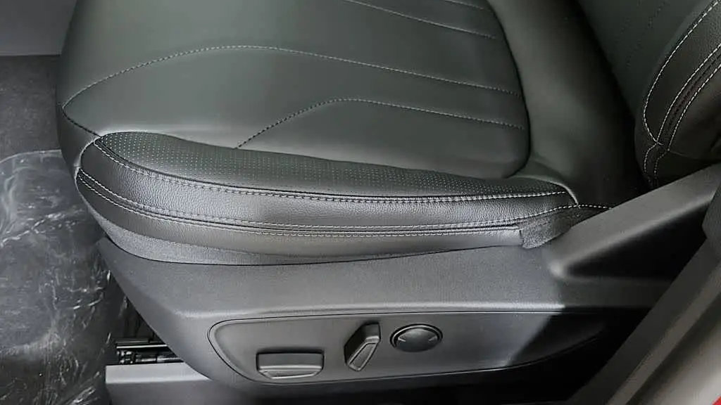 2025 Ford Escape Plug-In Hybrid PHEV