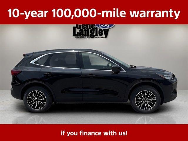 2025 Ford Escape - $30,864