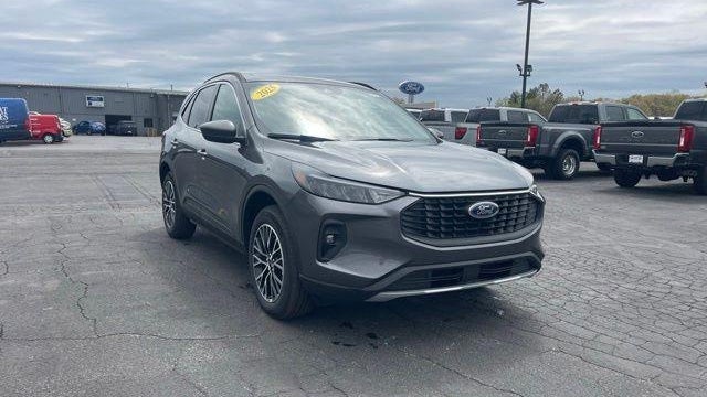 Preowned 2025 Ford Escape Plug-In Hybrid PHEV for Sale