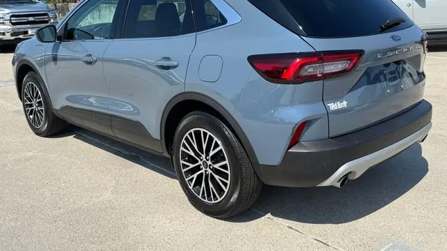 2025 Ford Escape Plug-In Hybrid PHEV
