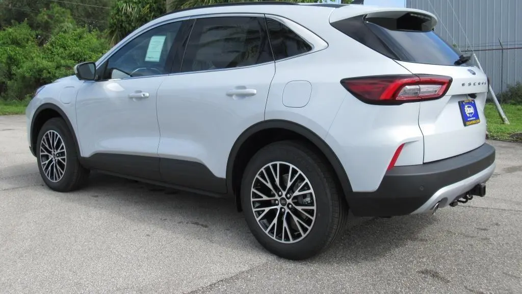 2025 Ford Escape Plug-In Hybrid PHEV