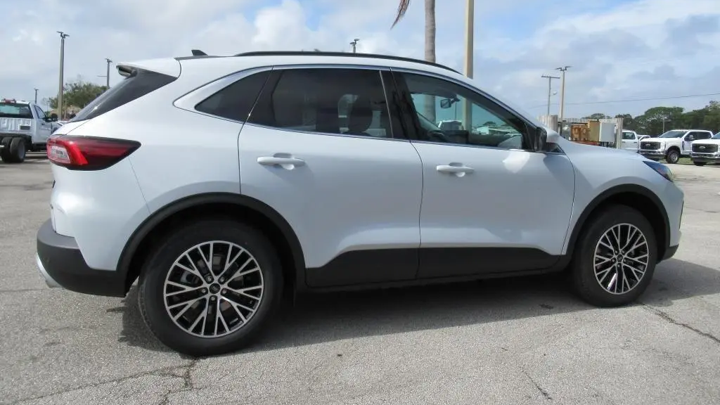 2025 Ford Escape Plug-In Hybrid PHEV