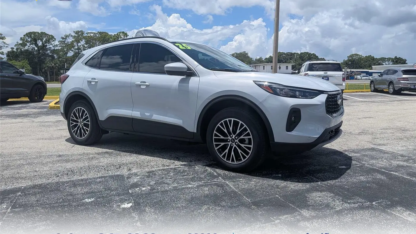 2025 Ford Escape Plug-In Hybrid PHEV