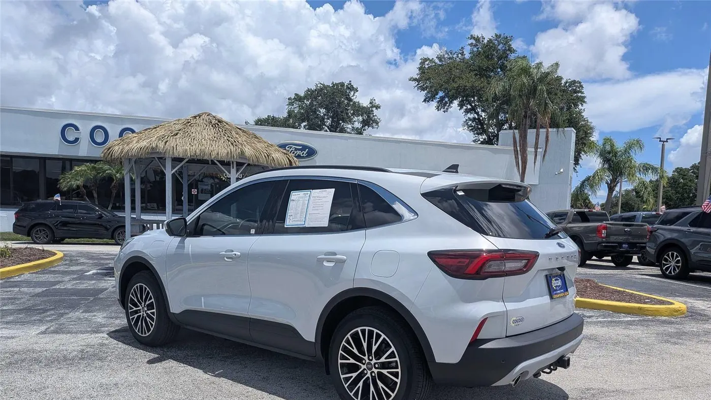 2025 Ford Escape Plug-In Hybrid PHEV