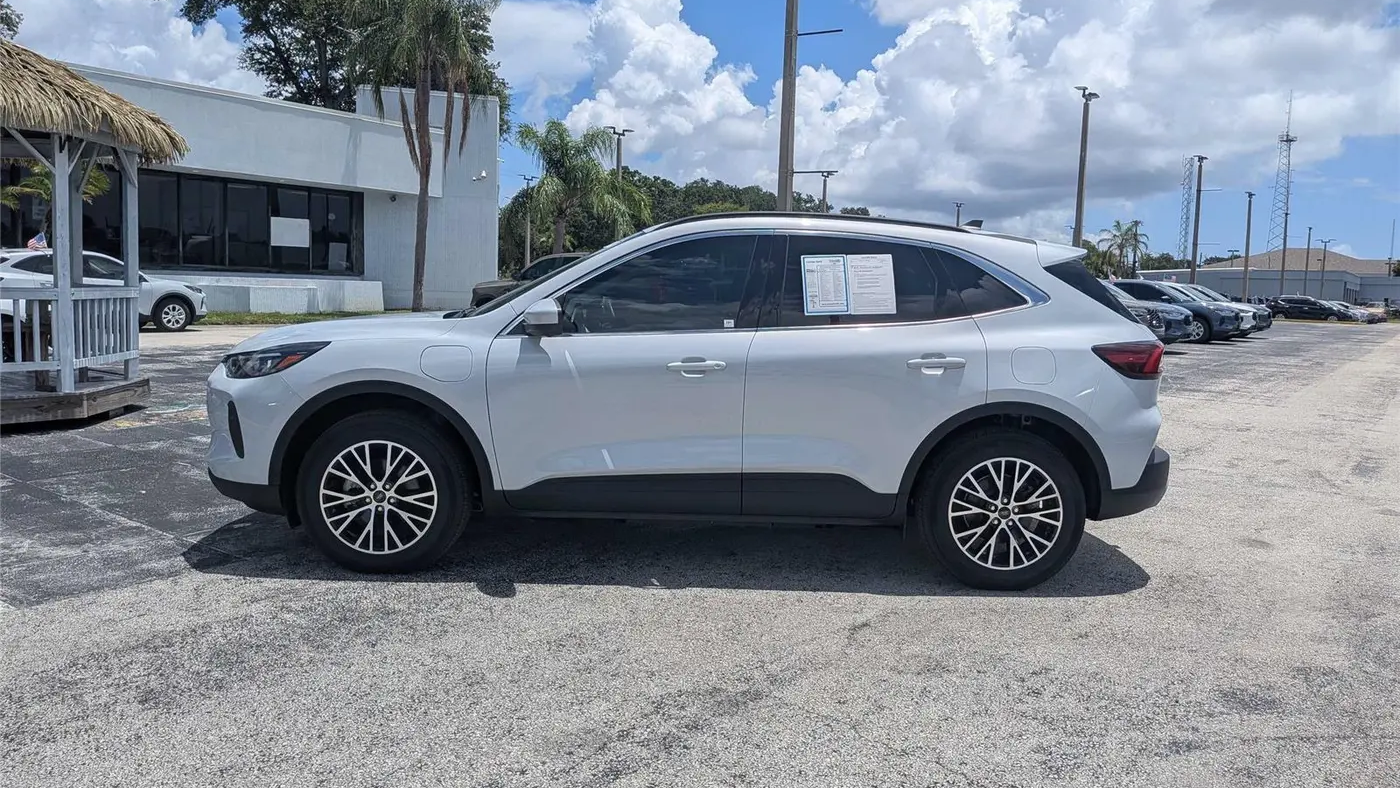 2025 Ford Escape Plug-In Hybrid PHEV