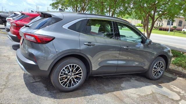 2025 Ford Escape Plug-In Hybrid PHEV