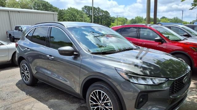 2025 Ford Escape Plug-In Hybrid PHEV