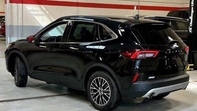 2025 Ford Escape Plug-In Hybrid PHEV