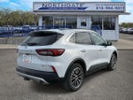 2026 Escape Plug-In Hybrid Thumbnail 3