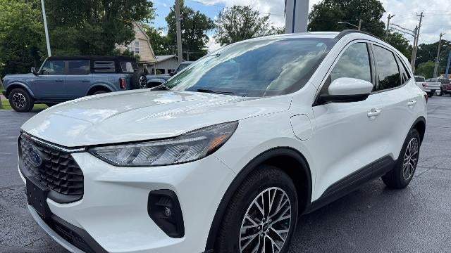 2023 Ford Escape Plug-In Hybrid Base