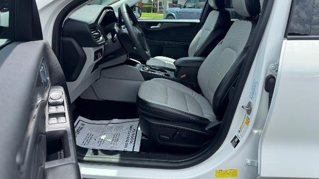 2023 Ford Escape Plug-In Hybrid Base