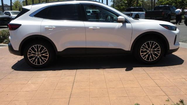 2024 Ford Escape Plug-In Hybrid PHEV