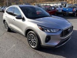 2024 Escape Plug-In Hybrid Thumbnail 4