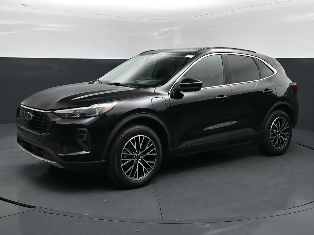 2026 Ford Escape - $30,898