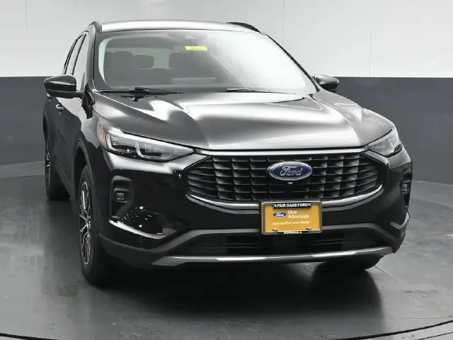 2026 Ford Escape - $32,999