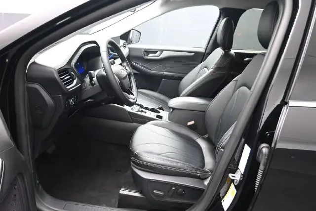 2026 Ford Escape - $32,999