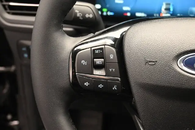 2026 Ford Escape - $32,999