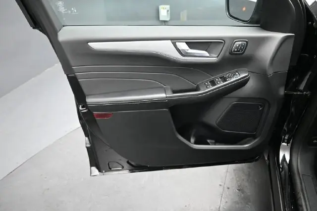 2026 Ford Escape - $32,999
