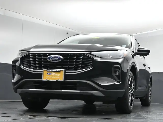 2026 Ford Escape - $32,999