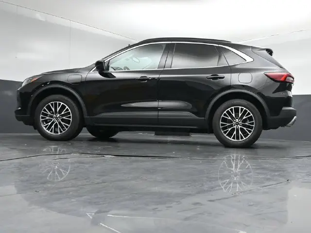 2026 Ford Escape - $32,999