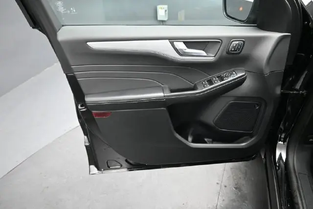 2026 Ford Escape - $32,999
