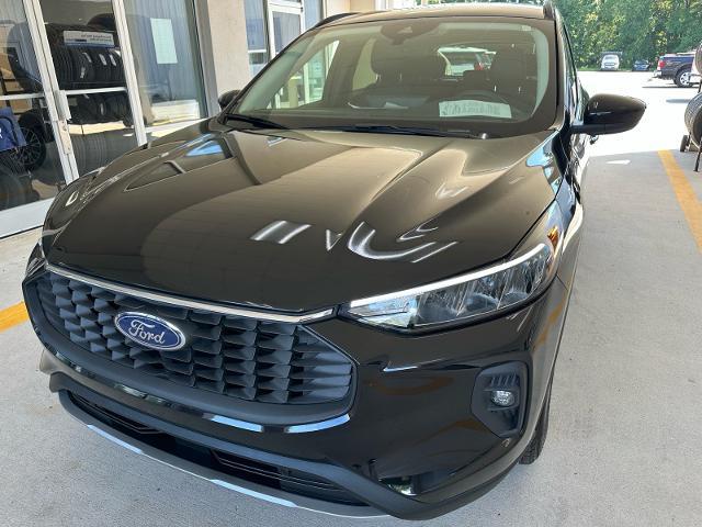 2026 Ford Escape - $31,645