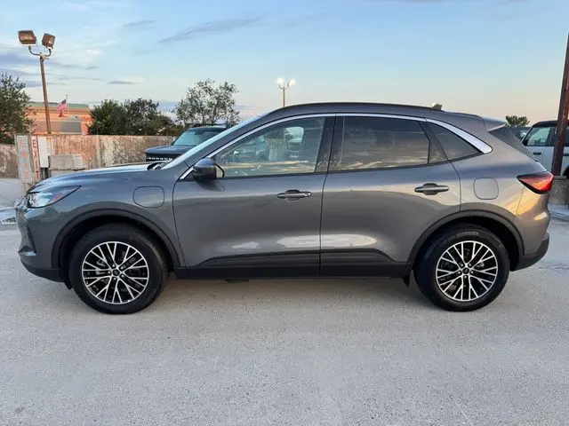 2024 Ford Escape - $23,501