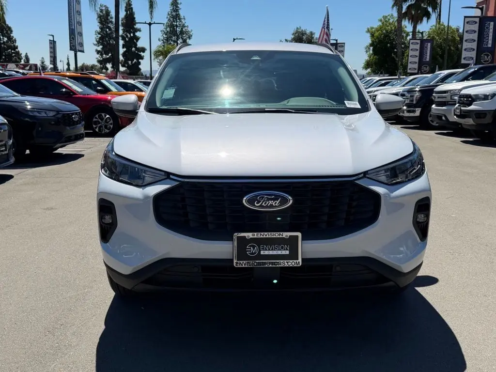 2025 Ford Escape - $29,598