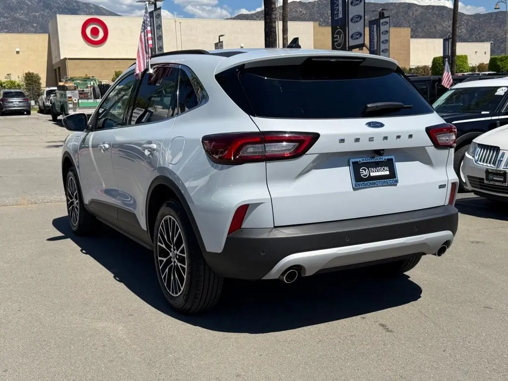 2025 Ford Escape - $29,598