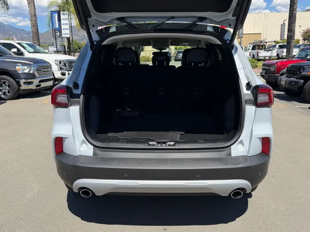 2025 Ford Escape - $29,598