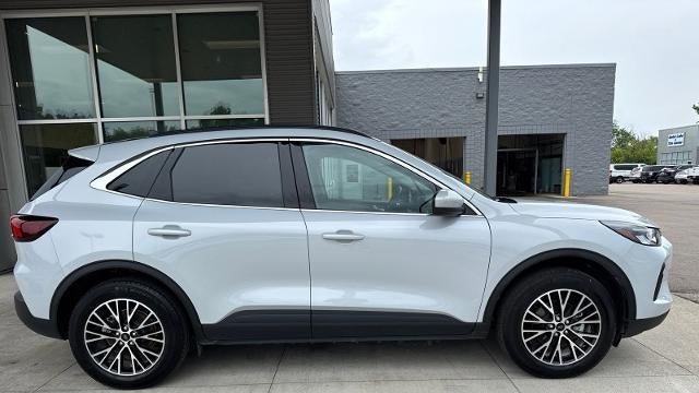 2025 Ford Escape Plug-In Hybrid PHEV