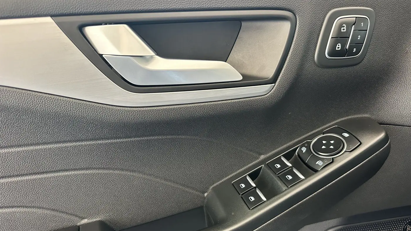 2023 Ford Escape Plug-In Hybrid Base