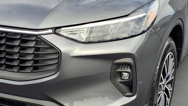 2023 Ford Escape Plug-In Hybrid Base