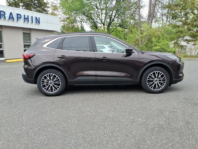 2023 Ford Escape - $43,777