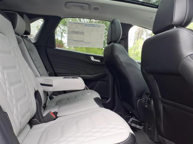 2023 Ford Escape - $43,777