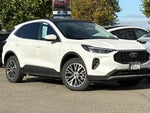 2024 Escape Plug-In Hybrid Thumbnail 2