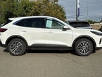 2024 Escape Plug-In Hybrid Thumbnail 3