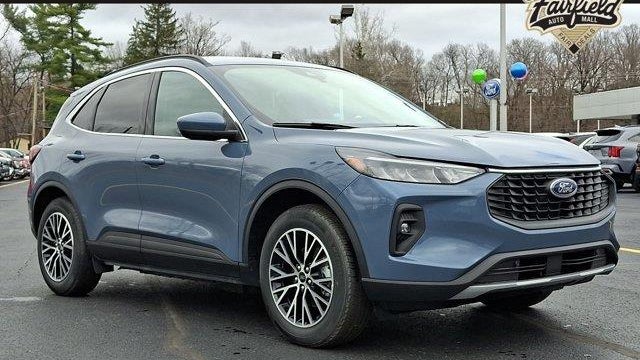 Preowned 2025 Ford Escape Plug-In Hybrid PHEV for Sale