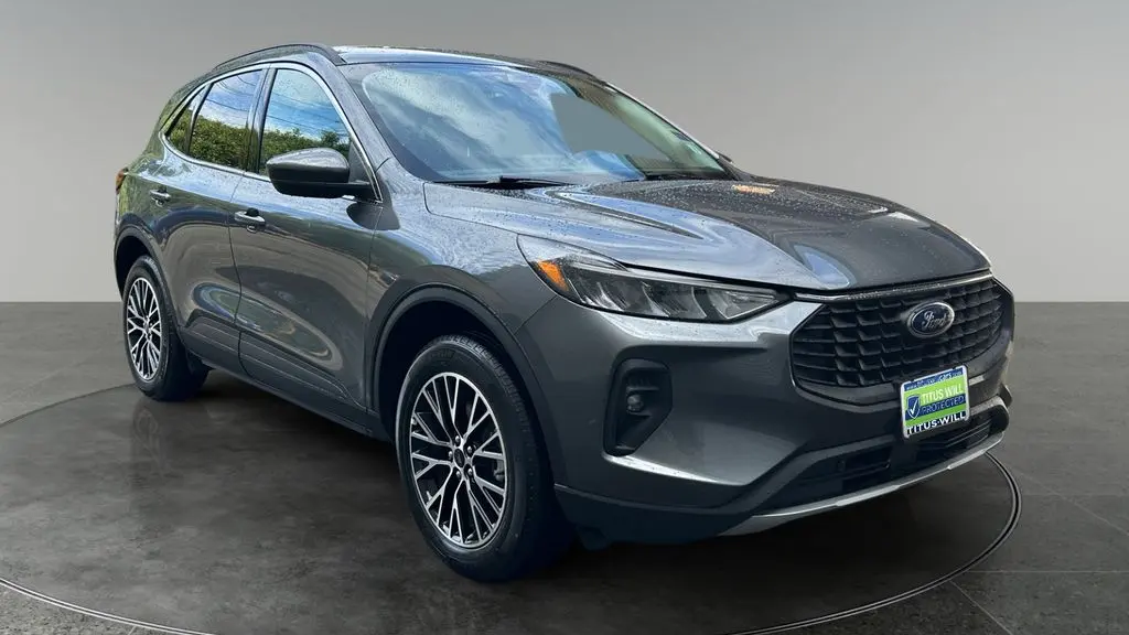 Preowned 2025 Ford Escape Plug-In Hybrid PHEV for Sale