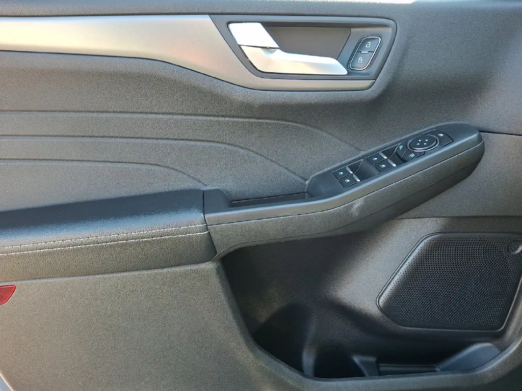 2023 Ford Escape - $20,200